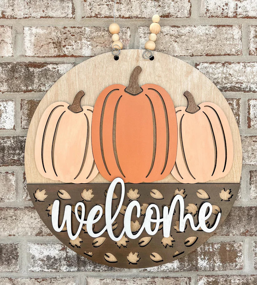 Welcome 3 Pumpkins 16" Round